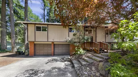 4402 Clearwater Dr SE, Lacey, WA 98503