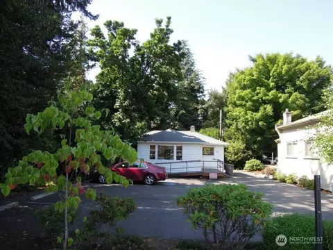 75 Front St S, Issaquah, WA 98027
