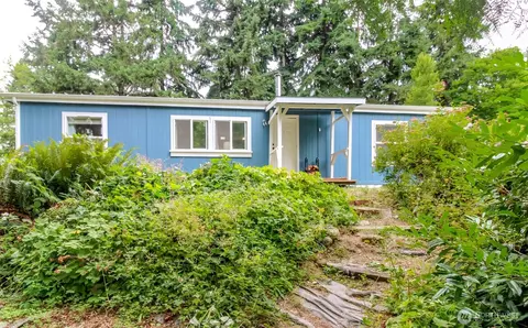 15816 251st St E, Graham, WA 98338