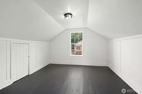 Bedroom - 2104 Stuart St, Raymond, WA 98577 photo 4 of 5