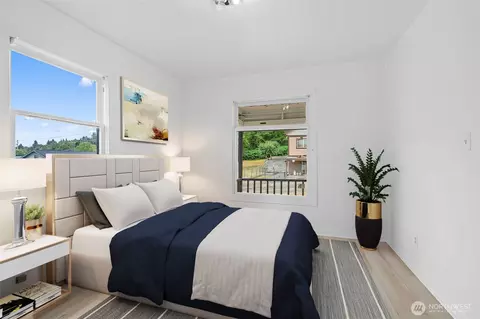 Bedroom - 2104 Stuart St, Raymond, WA 98577 photo 1 of 5