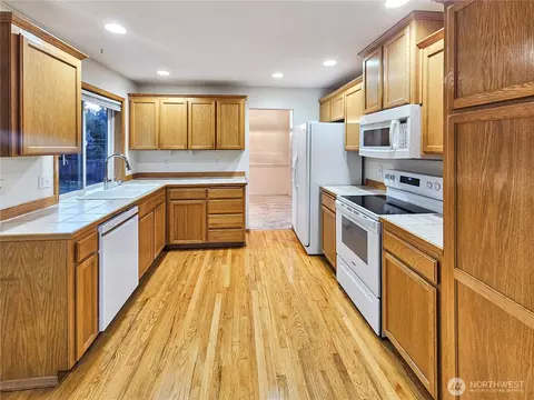 Kitchen - 18015 27th Dr SE, Bothell, WA 98012 photo 1 of 1