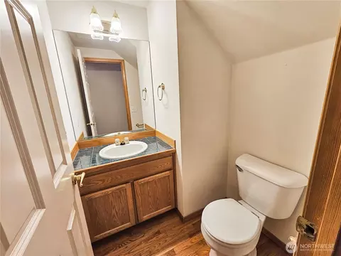 Bath - 18015 27th Dr SE, Bothell, WA 98012 photo 1 of 4