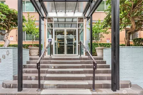 1400 Hubbell Pl #909, Seattle, WA 98101