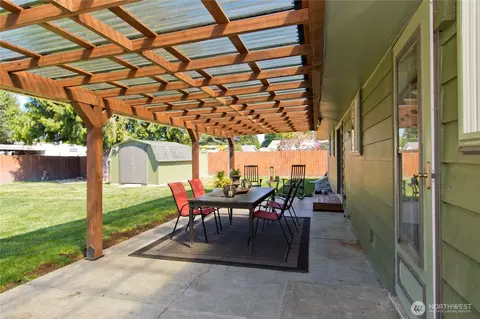 Exterior - 1136 Harding, Enumclaw, WA 98022 photo 3 of 5