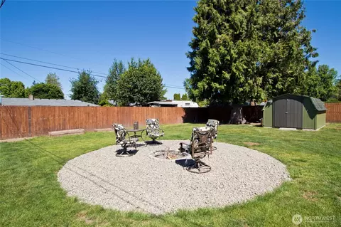Exterior - 1136 Harding, Enumclaw, WA 98022 photo 4 of 5