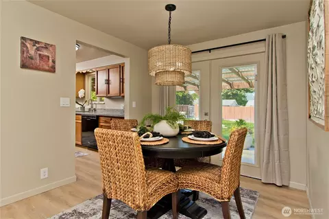 Dining - 1136 Harding, Enumclaw, WA 98022 photo 1 of 1