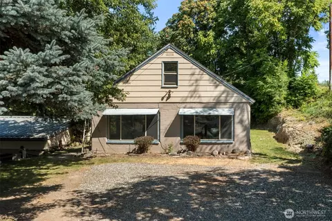 2301 NW Cascade Ave, East Wenatchee, WA 98802