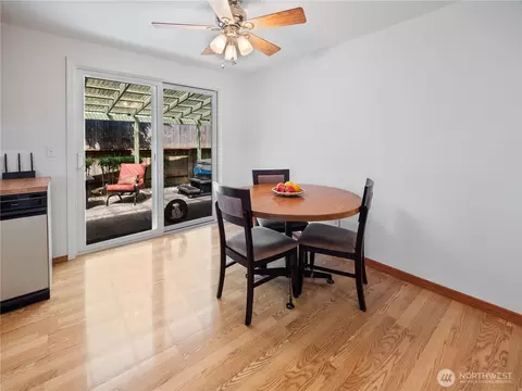 Dining - 2901 Sun Mountain Dr, Enumclaw, WA 98022 photo 1 of 1