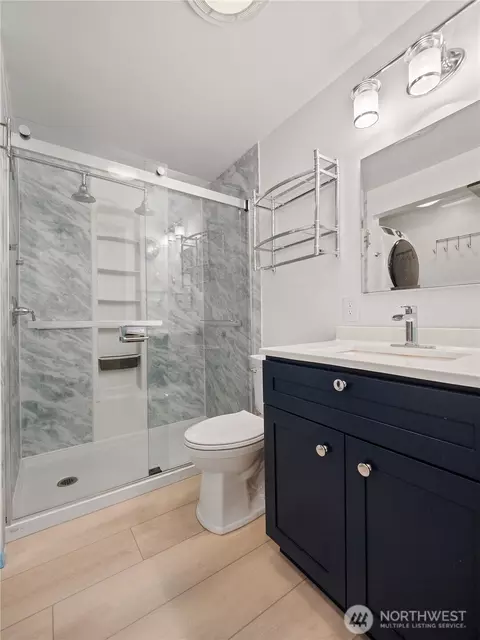 Bath - 2901 Sun Mountain Dr, Enumclaw, WA 98022 photo 1 of 1