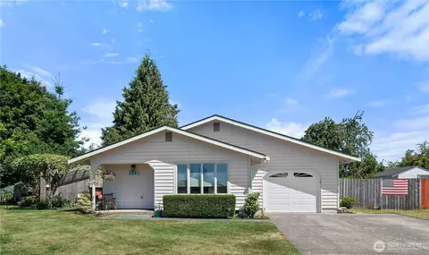 2901 Sun Mountain Dr, Enumclaw, WA 98022