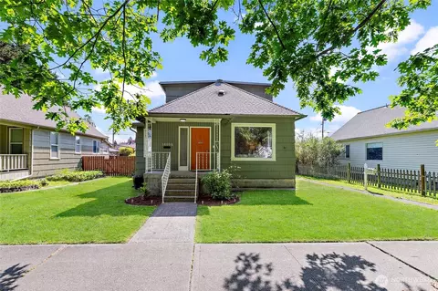 1609 Mcdougall Ave #A, Everett, WA 98201