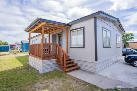 4000 Longview St NE #82, Moses Lake, WA 98837