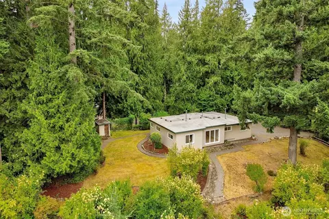 4210 Lakeway Dr, Bellingham, WA 98229
