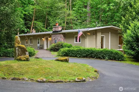 24044 SE 111th St, Issaquah, WA 98027