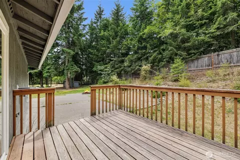 Exterior - 19221 Patterson Rd E, Orting, WA 98360 photo 4 of 10