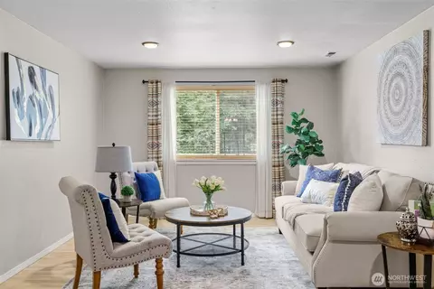 Living - 19221 Patterson Rd E, Orting, WA 98360 photo 1 of 3