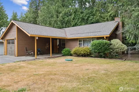 22180 Sea Vis NE, Poulsbo, WA 98370
