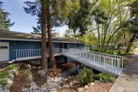 478 SW Judson Dr, Oak Harbor, WA 98277