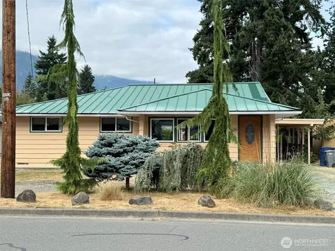 625 Sauk Ave, Darrington, WA 98241