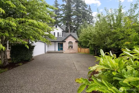 3120 Tanglewood Ln, Bellingham, WA 98226