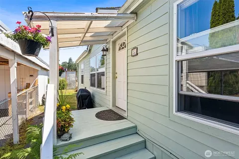 10900 Kuhlmann Rd SE #50, Olympia, WA 98513