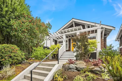 5526 34 Ave NE, Seattle, WA 98105