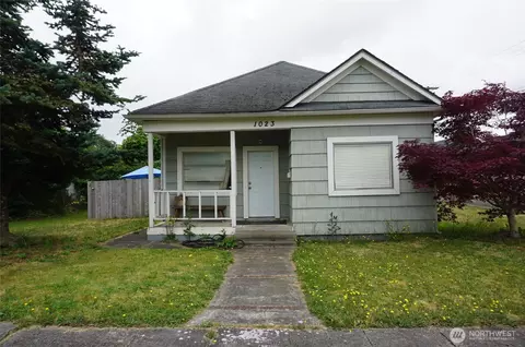 Exterior - 1023 E St, Centralia, WA 98531 photo 5 of 6
