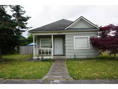 1023 E St, Centralia, WA 98531