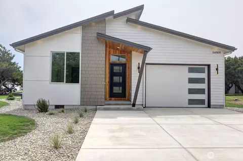 34305 G St, Ocean Park, WA 98640