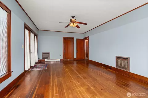 Living - 802 May St, Raymond, WA 98577 photo 3 of 3