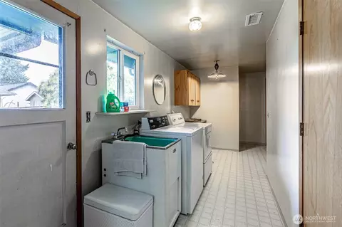 Other - 1516 Maple St, Sumner, WA 98390 photo 4 of 5