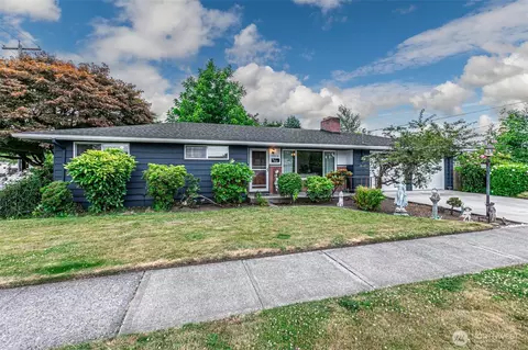 1516 Maple St, Sumner, WA 98390