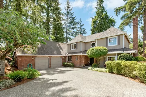 1805 179th Pl NE, Bellevue, WA 98008