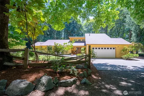 2327 31st Ave NW, Olympia, WA 98502