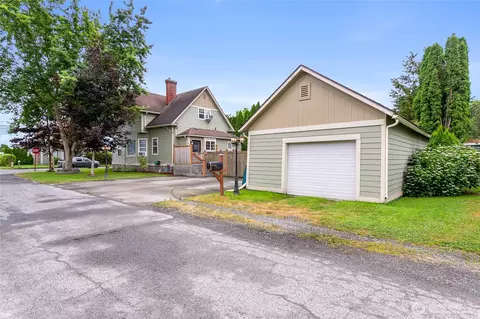 302 S Washington, Everson, WA 98247 photo 2