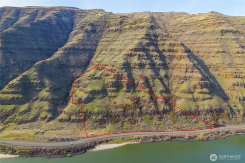 22684 Snake River Rd, Asotin, WA 99402
