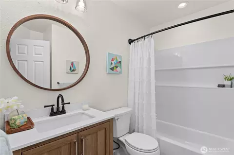 Bath - 418 Corrin Ave NW, Orting, WA 98360 photo 2 of 3