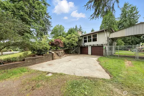 17562 SE 134th St, Renton, WA 98059