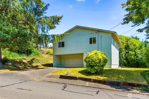 918 Arnold St, Aberdeen, WA 98520