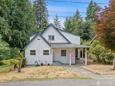 4209 Kelly Rd, Bremerton, WA 98312
