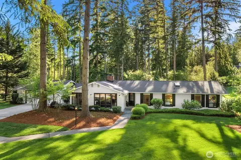 23350 SE 22nd St, Sammamish, WA 98075