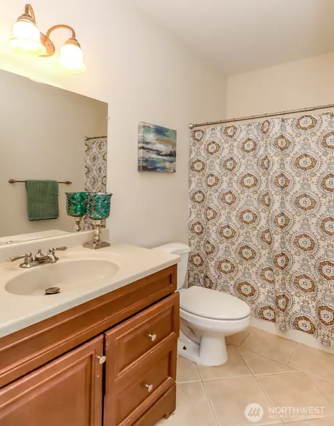 Bath - 161 Malinka Ln, Chehalis, WA 98532 photo 1 of 4
