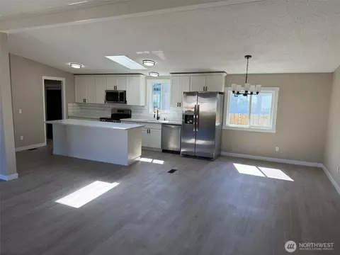 8102 195th St E #95, Spanaway, WA 98387 photo 3