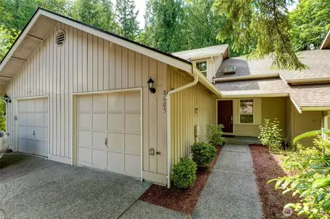 8605 137th Ave NE, Redmond, WA 98052