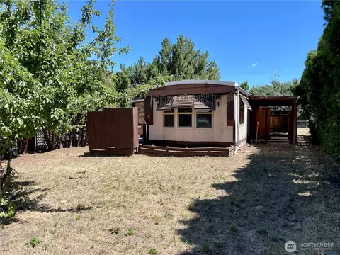 1201 S 2nd St, Dayton, WA 99328