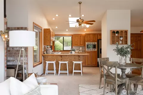 2521 E Mason Lake Dr E, Grapeview, WA 98546 photo 9