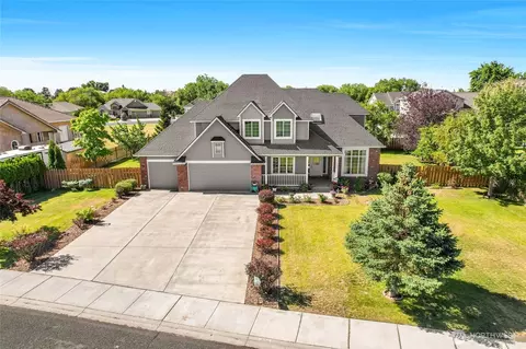 609 S Lupine Dr, Moses Lake, WA 98837