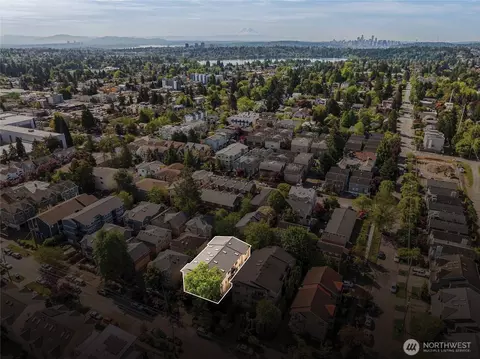 View/Area - 715 N 95th St, Seattle, WA 98103 photo 1 of 1