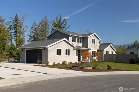 224 N 54th Pl, Mount Vernon, WA 98273